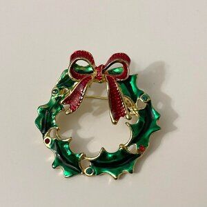 Vintage Christmas Holly Wreath Brooch Pin